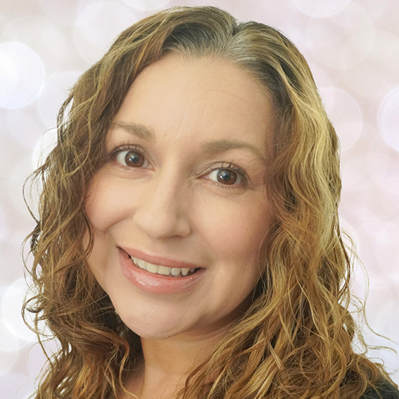 Janelle Freehauf Headshot